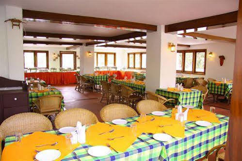 Oak Field Resort Мунар Екстериор снимка
